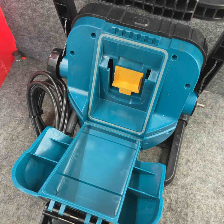 ★マキタ(makita) コードレスLEDスタンドライト ML805【鴻巣店】
