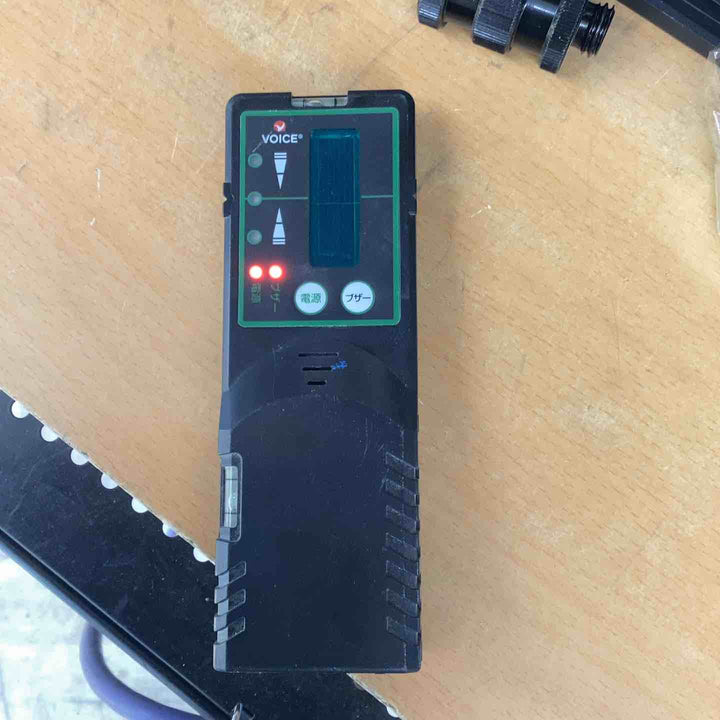 ◇VOICE レーザー墨出し器 5ライングリーンレーザー 矩十字・横 VLG-5X 受光器付【越谷店】