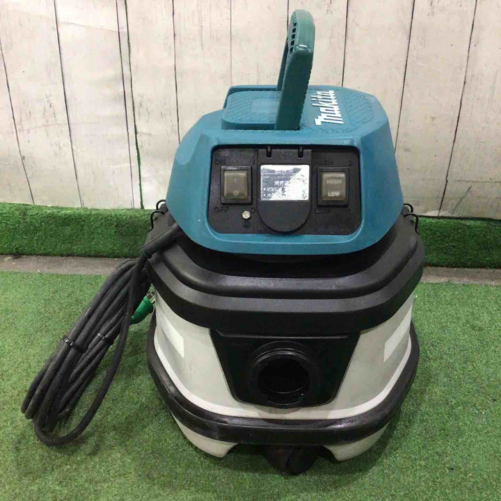 ◇マキタ(makita) 乾式 集じん機 482(P) 動作確認済【川口店】