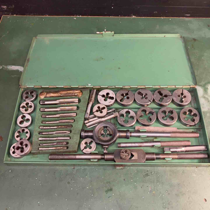 ダイス SCREW PLATES タップセット【戸田店】