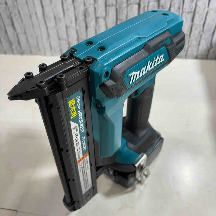 ★マキタ(makita) コードレスフィニッシュネイラ FN350DRG バッテリー1個 充電器 保護メガネ ケース付き【川口店】