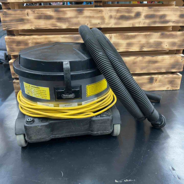 【中古品】 NILFISK ニルフィスク 業務用掃除機 GD930-Ｈ 【藤沢店】