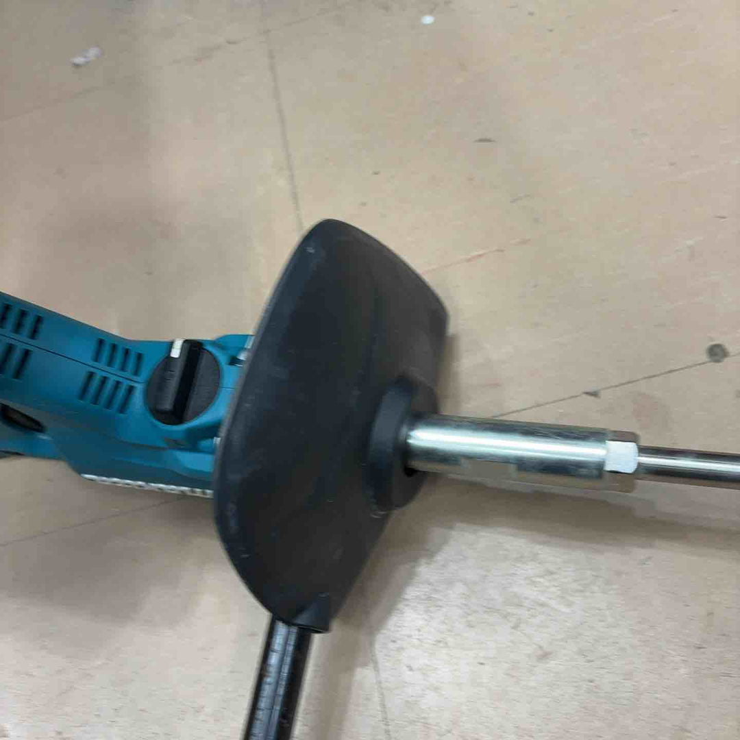 ★マキタ(makita) コードレスかくはん機 UT130DZ【草加店】
