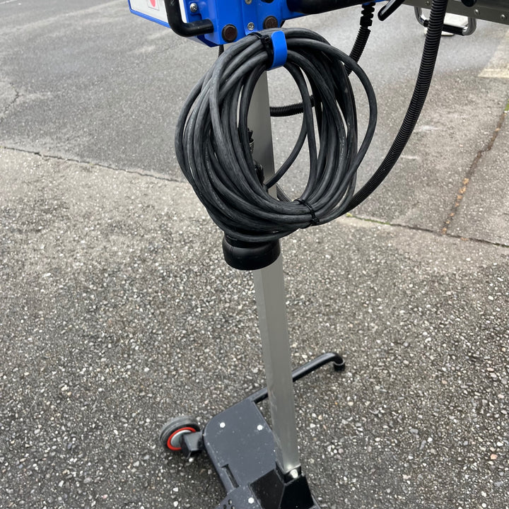【中古品/店頭受取り限定】気高電機 塗装乾燥パネルヒーター QUICK-D CARBOmini KDH-C2-200 2017年製【東大和店】