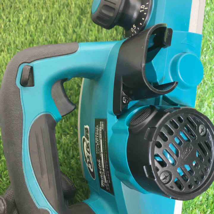 ★マキタ(makita)18V コードレスカンナ KP180DZ 本体のみ【戸田店】