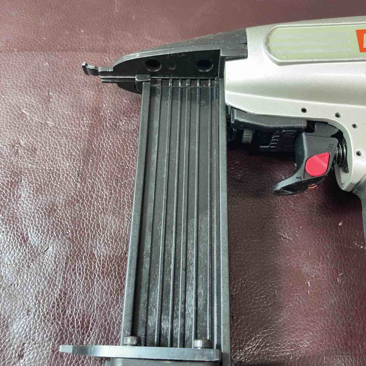 【中古品】 マックス(MAX) 常圧フィニッシュネイラ TA-235FN3/LU 【東大和店】