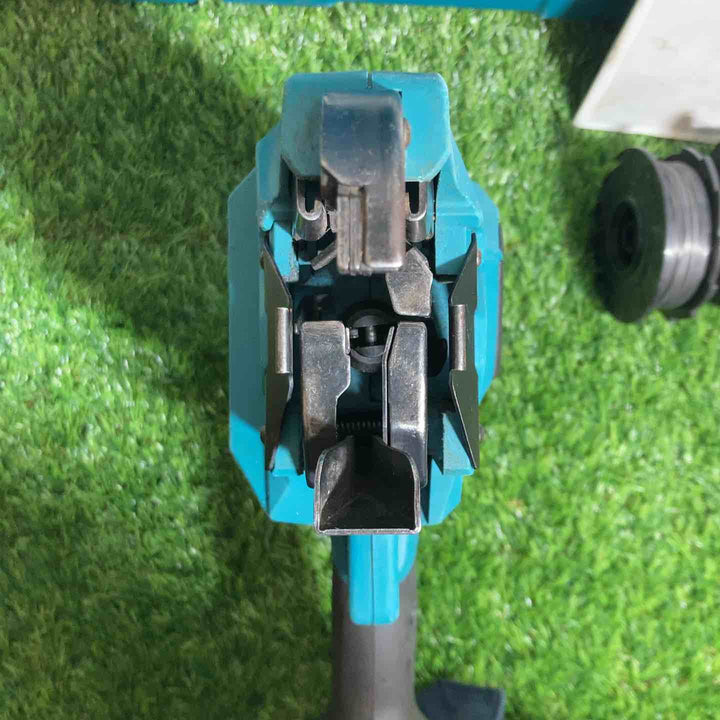 ★マキタ(makita)14.4V/18V コードレス鉄筋結束機 リバータイア TR180DZK 本体＋ケースセット【戸田店】