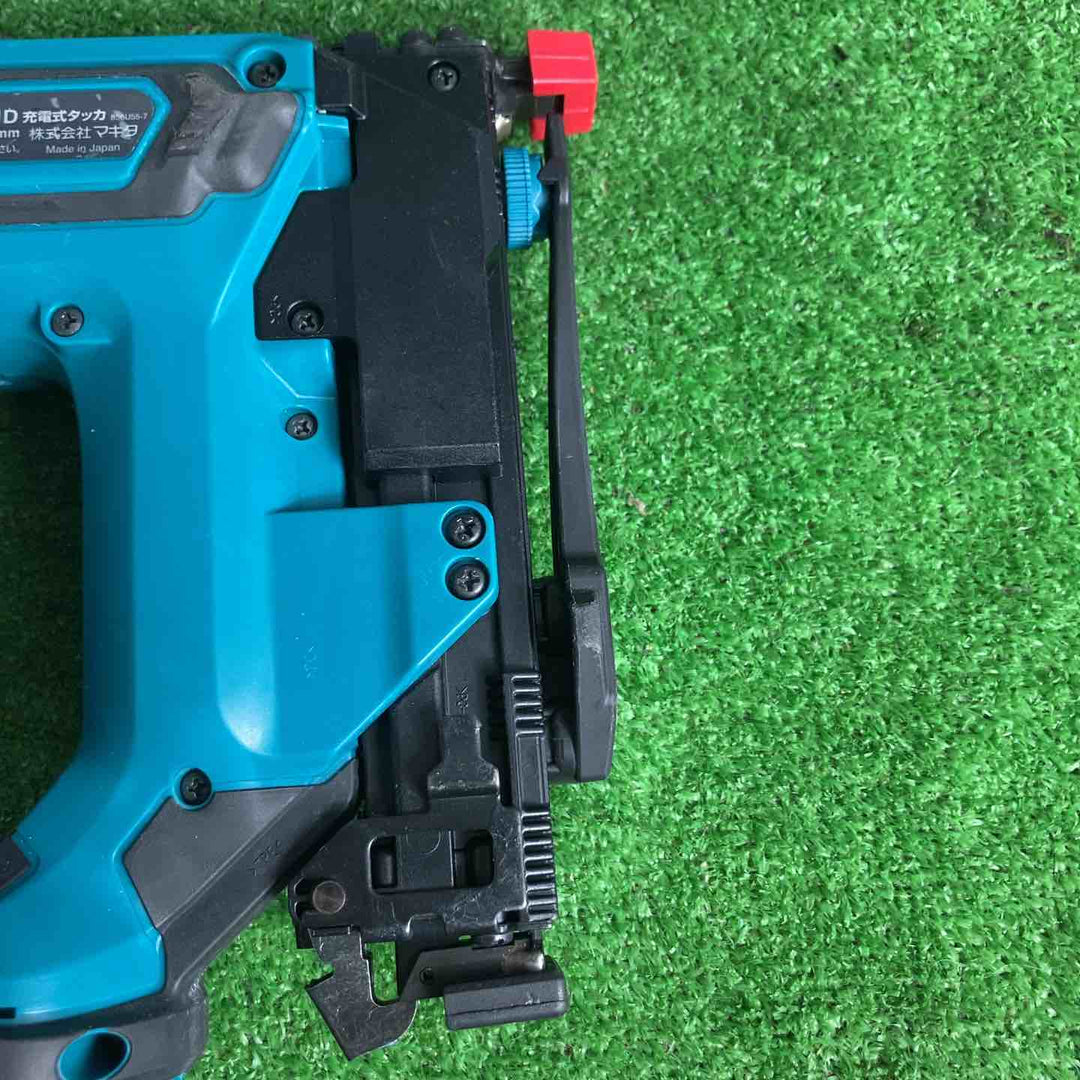★マキタ(makita) コードレスタッカー ST421DZK【草加店】