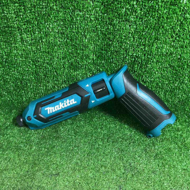 【中古品】マキタ(makita) コードレスペンインパクトドライバー TD022DSHX【藤沢店】