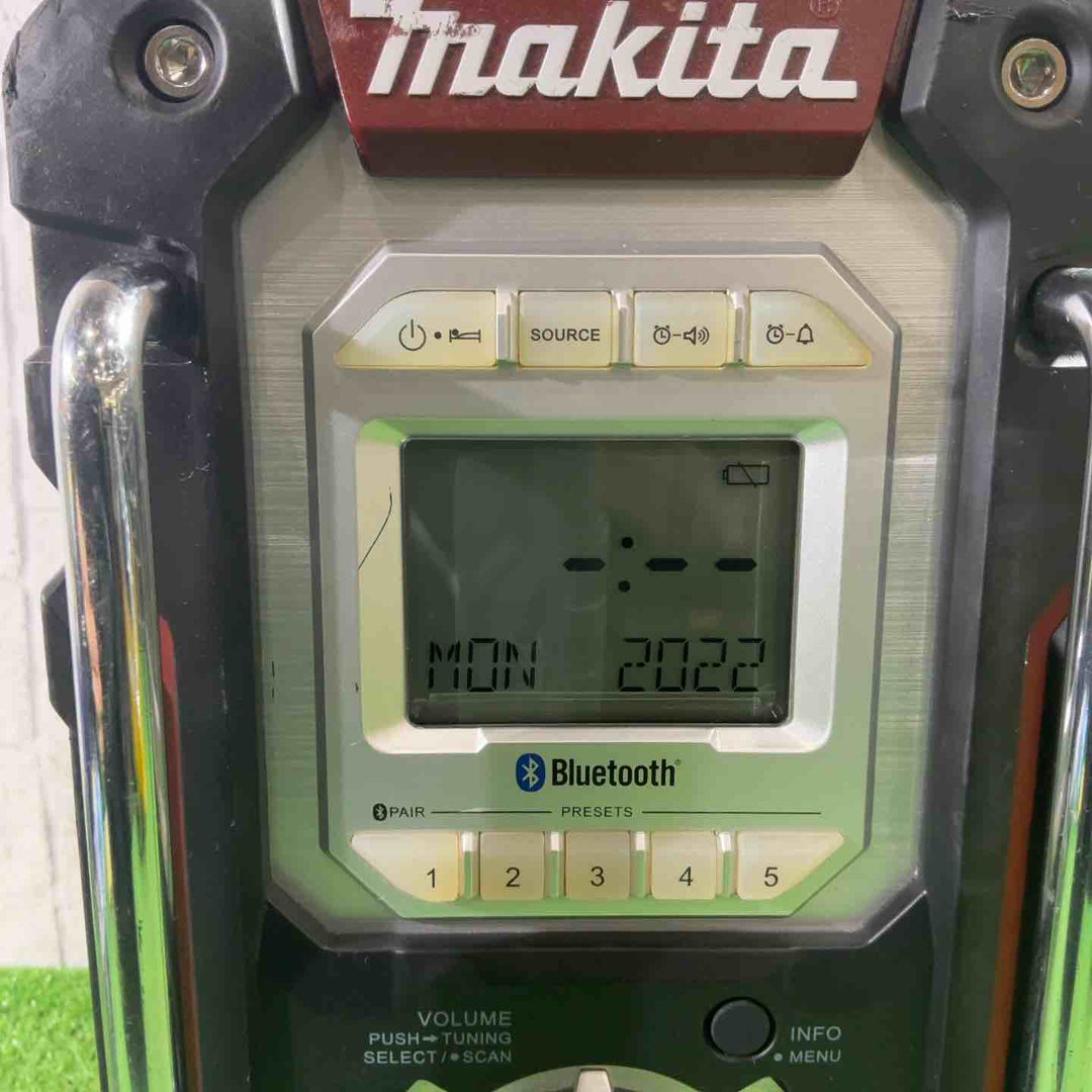◇マキタ(makita) コードレスラジオ MR108AR(限定色：オーセンティックレッド) 本体のみ【川口店】