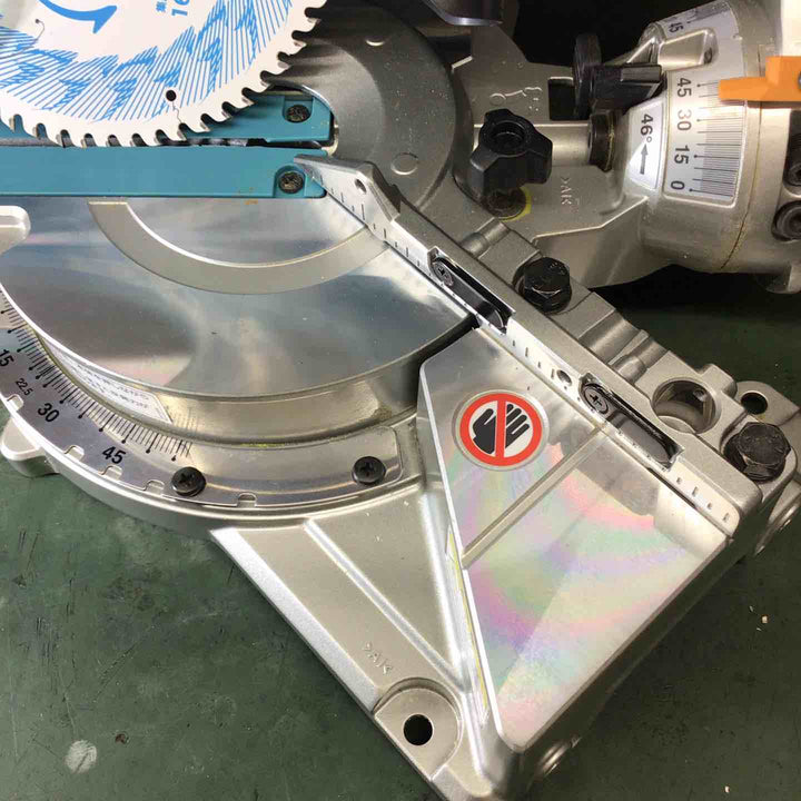 ★マキタ(makita) マキタ(makita) 18V コードレススライドマルノコ LS610DZ 集塵袋欠品 本体のみ【戸田店】