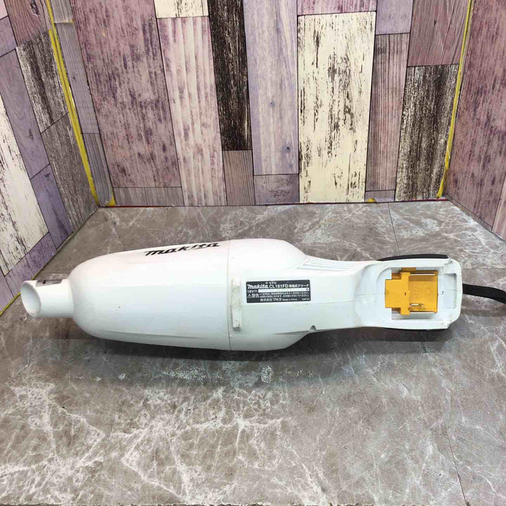 ☆マキタ(makita) コードレスクリーナー CL181FDZW【八潮店】