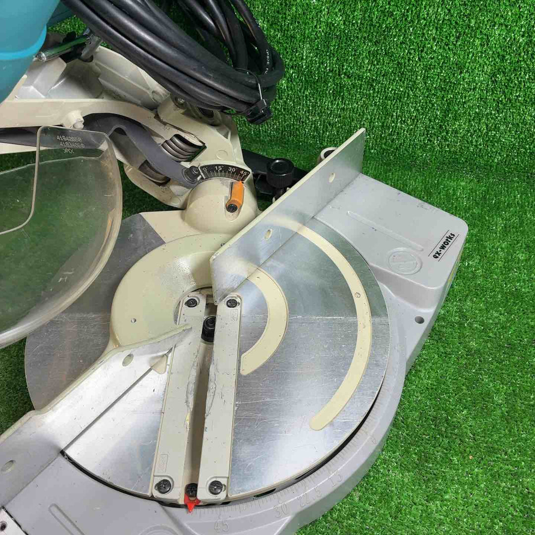 マキタ(makita) 216mm卓上マルノコ レーザー付 LS0840FL【藤沢店】