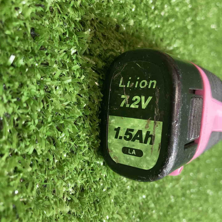 ◇パナソニック(Panasonic) 充電スティックインパクトドライバー7.2V1.5Ah ピンク EZ7521LA2S-P【川崎店】
