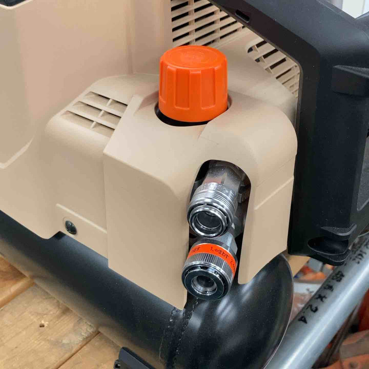 ★マックス(MAX) 高圧専用エアコンプレッサー AK-HH1310E_サンドベージュ【川崎店】