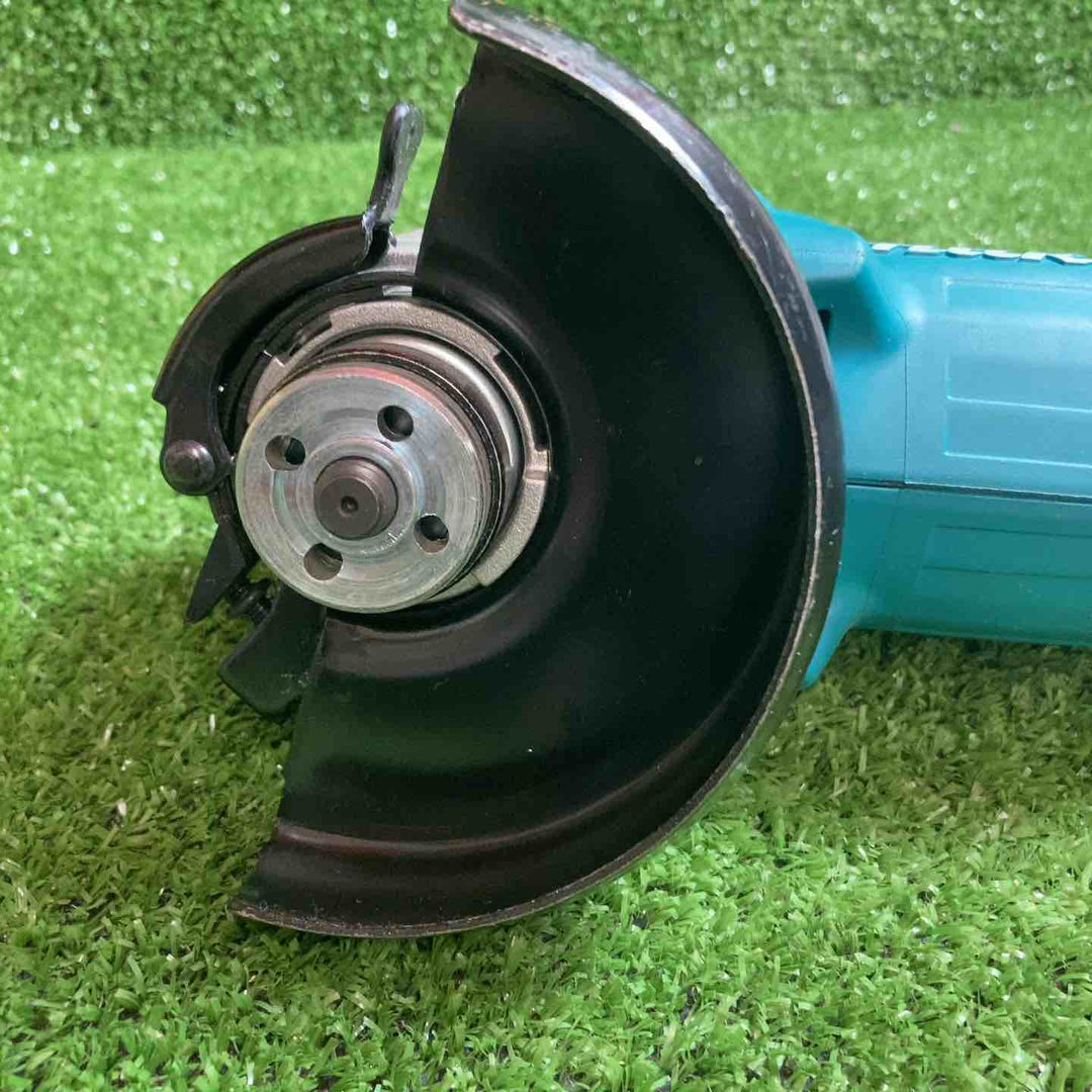 マキタ(makita) 100mmコードレスディスクグラインダー GA404DZ【川崎店】