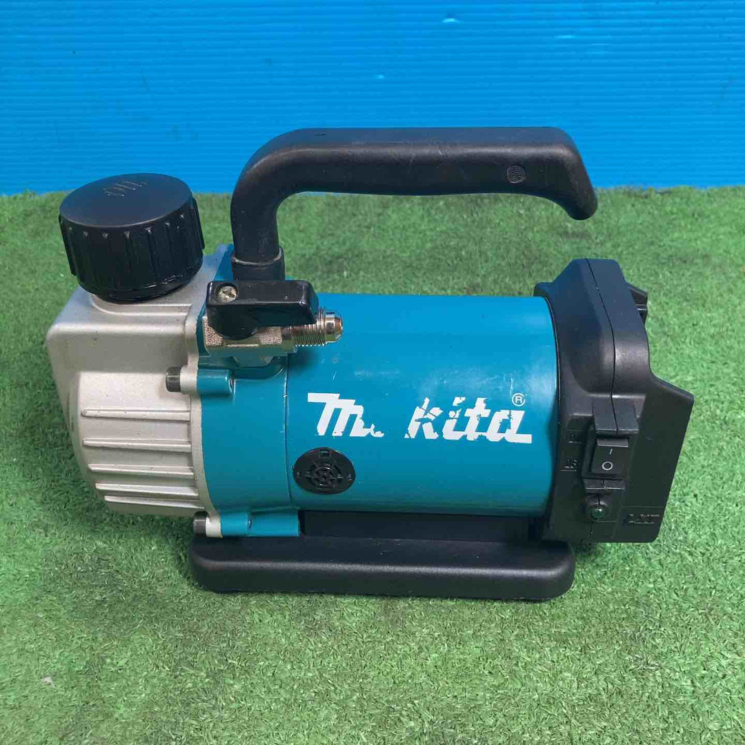★マキタ(makita) コードレス真空ポンプ VP180DZ 18V3.0Ahバッテリー付 充電2回！【岩槻店】