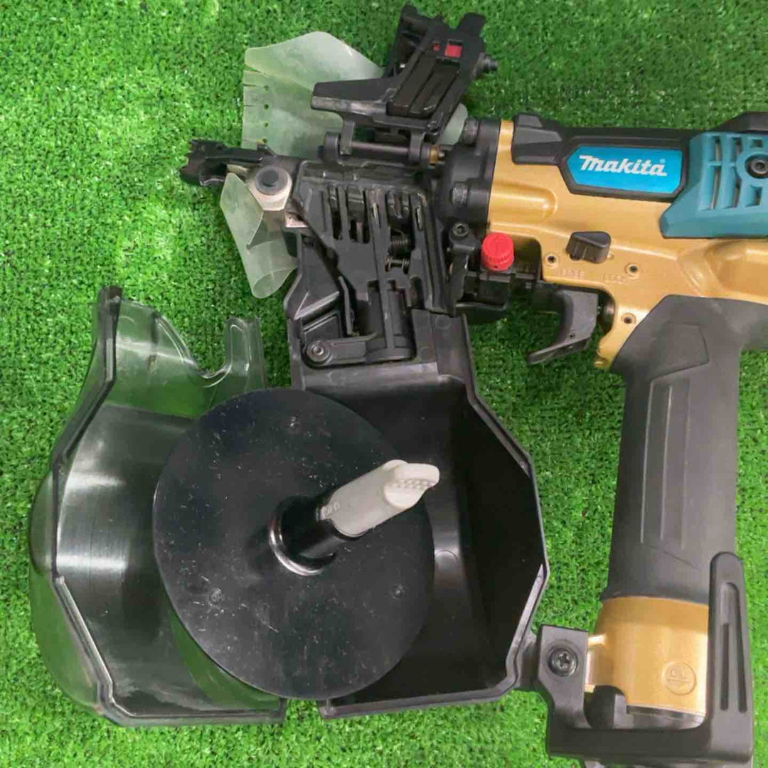 マキタ makita 50mm 高圧エア釘打ち機 エアダスタ付 ゴールド AN533HSP1【草加店】
