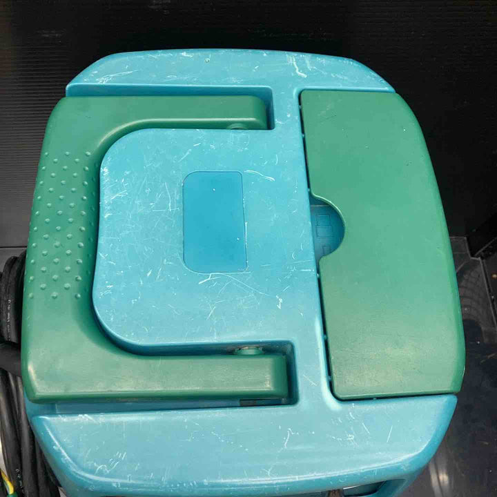 ★マキタ(makita) 集じん機 乾湿両用 474(P)【川越店】