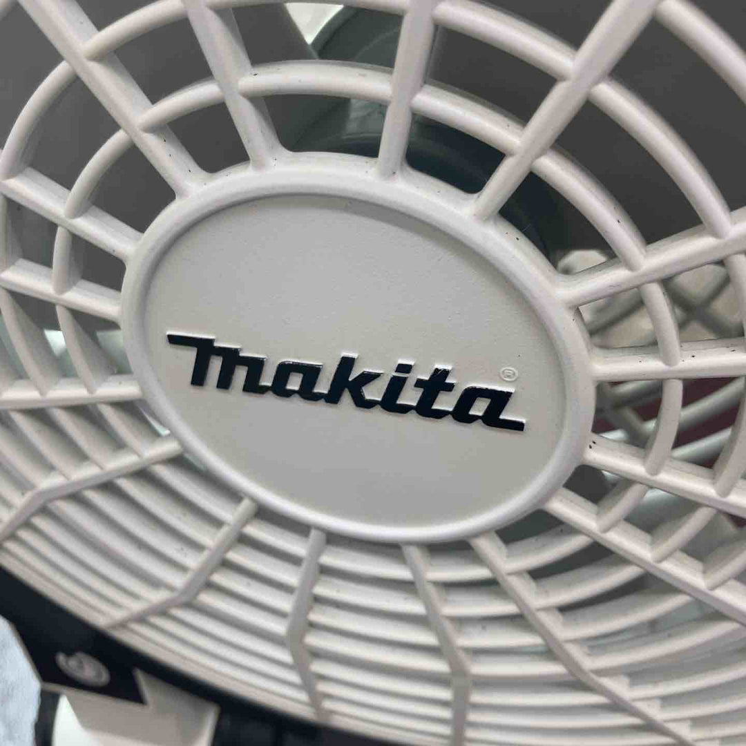 【中古品】マキタ(makita) コードレスファン CF201DZW【東大和店】