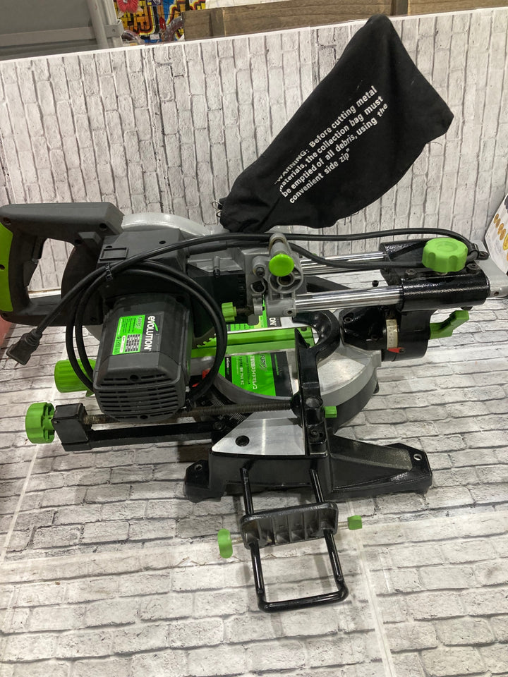 ☆エボリューション スライド丸ノコ FURY3　刃径　210mm　最大切込み深さ　90°で60mm　　【川口店】