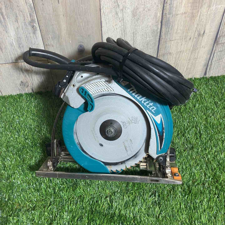 ★マキタ(makita) 165mm電気マルノコ 5637BA【戸田店】