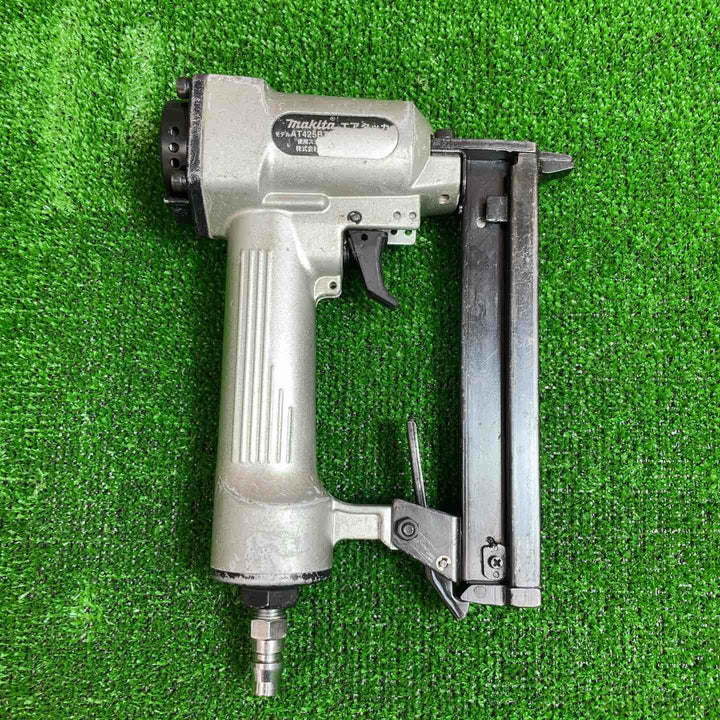 マキタ(makita) 4mm常圧エアタッカ AT425BZK【桶川店】