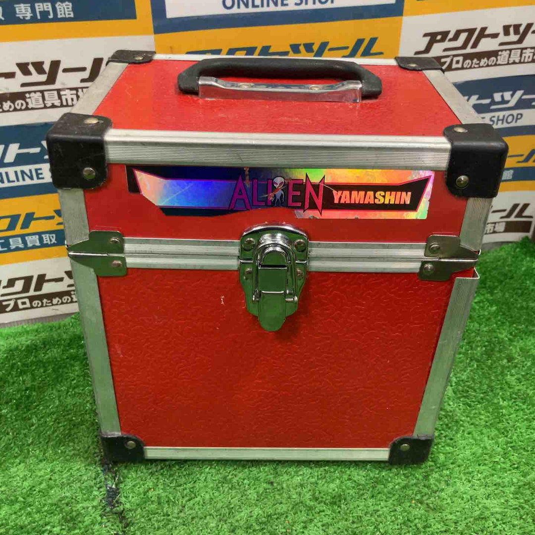 ◇山真製鋸(YAMASHIN) レッドエイリアン レーザー墨出し機 RA-06【草加店】