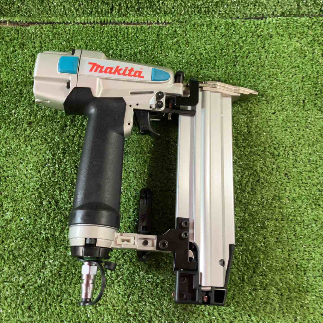 ★マキタ(makita) 常圧フィニッシュネイラ AF502N【川崎店】