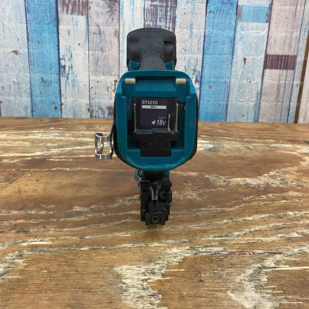 ★マキタ(makita) コードレスタッカー ST421DZK【柏店】
