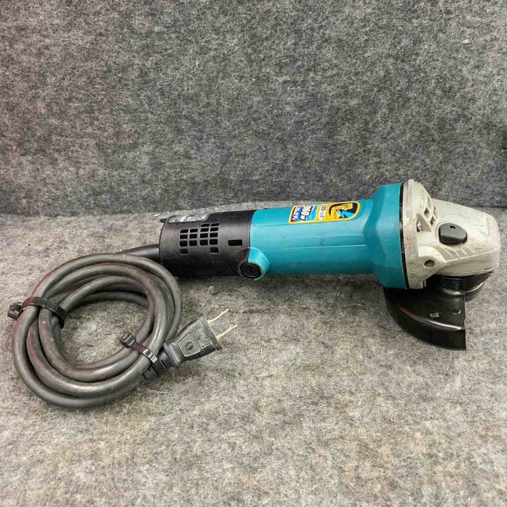 ☆マキタ(makita) 100mmディスクグラインダ 9533BL【鴻巣店】
