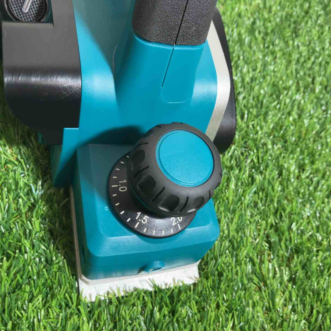 ★マキタ(makita)18V コードレスカンナ KP180DZ 本体のみ【戸田店】