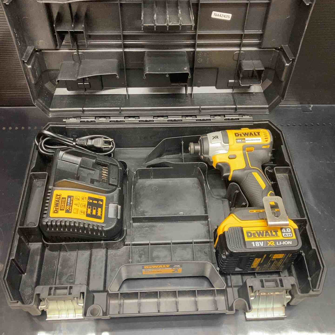 DEWALT 充電式インパクトドライバ DCF887 バッテリー1個、充電器、ケース付【川越店】