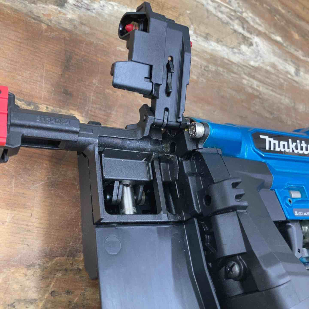 ★マキタ(makita) 高圧エアネジ打ち機 AR412HRM 店頭展示品【柏店】