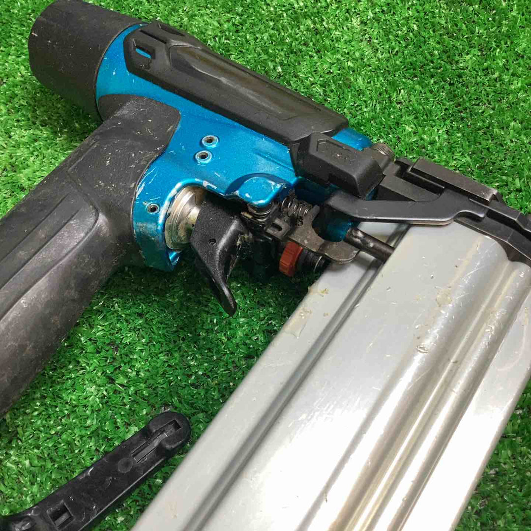 ★マキタ(makita) 高圧フィニッシュネイラ AF552HM【柏店】