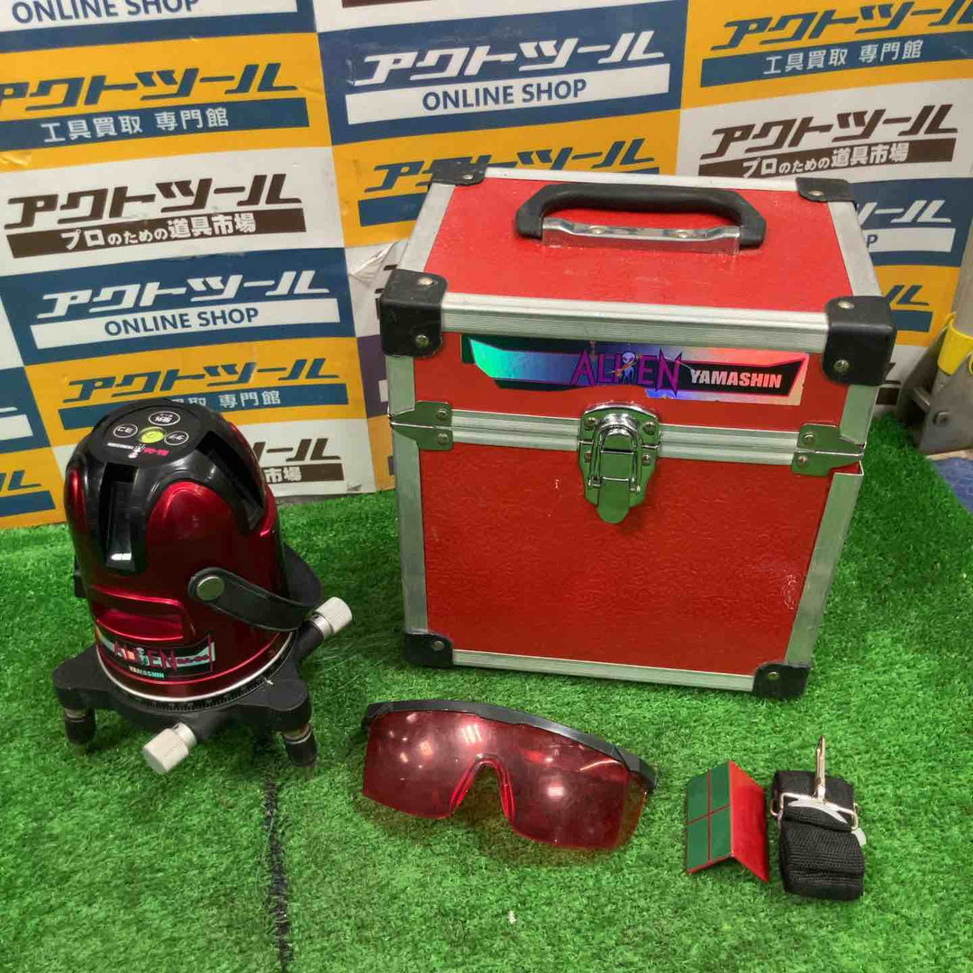 ◇山真製鋸(YAMASHIN) レッドエイリアン レーザー墨出し機 RA-06【草加店】