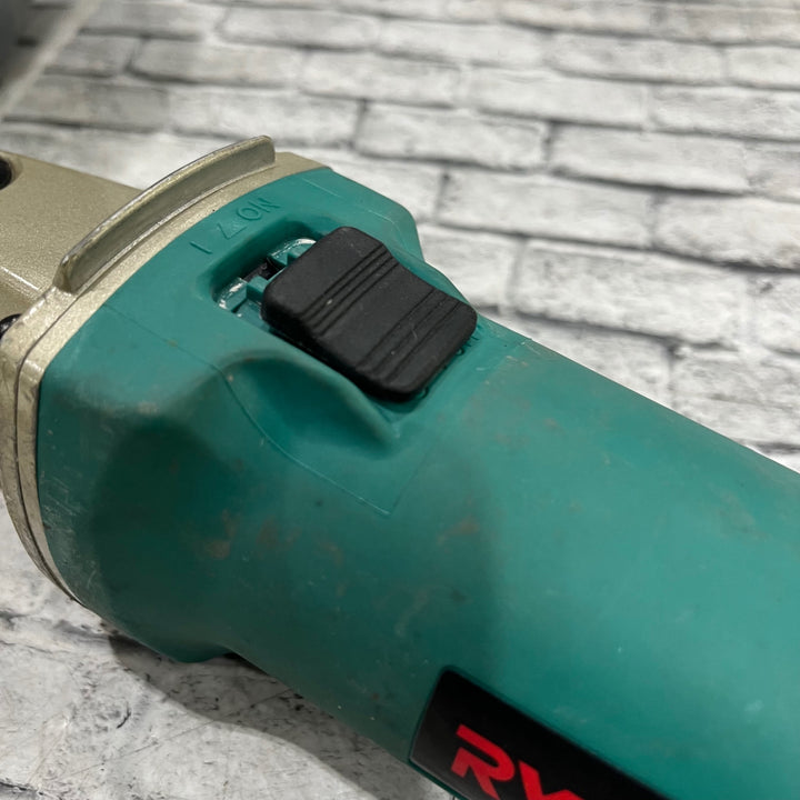 〇リョービ(RYOBI) コーキングカッター CC-3500【川口店】
