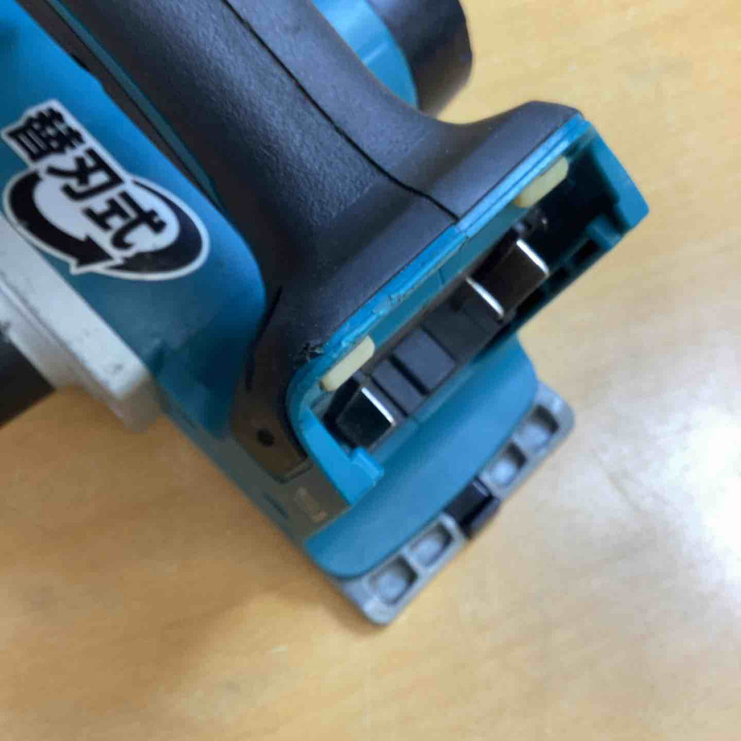 ◇マキタ(makita) 14.4Vコードレスカンナ KP140DZ【越谷店】