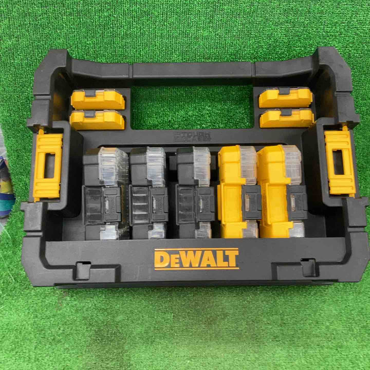 ◇デウォルト(DEWALT) TSTAK 互換 連結可能 キャディボックス DT70716-QZ【川崎店】