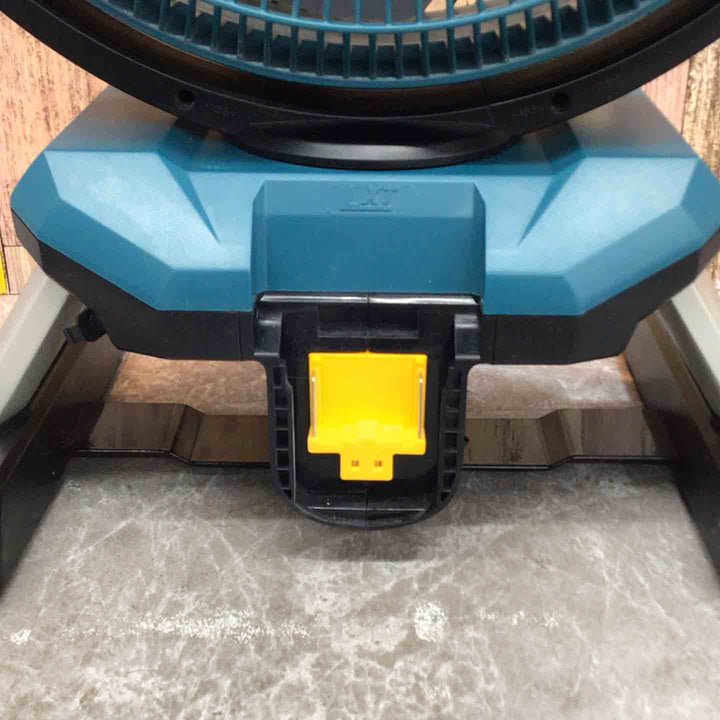 ◇マキタ(makita) コードレスファン CF301DZ【八潮店】