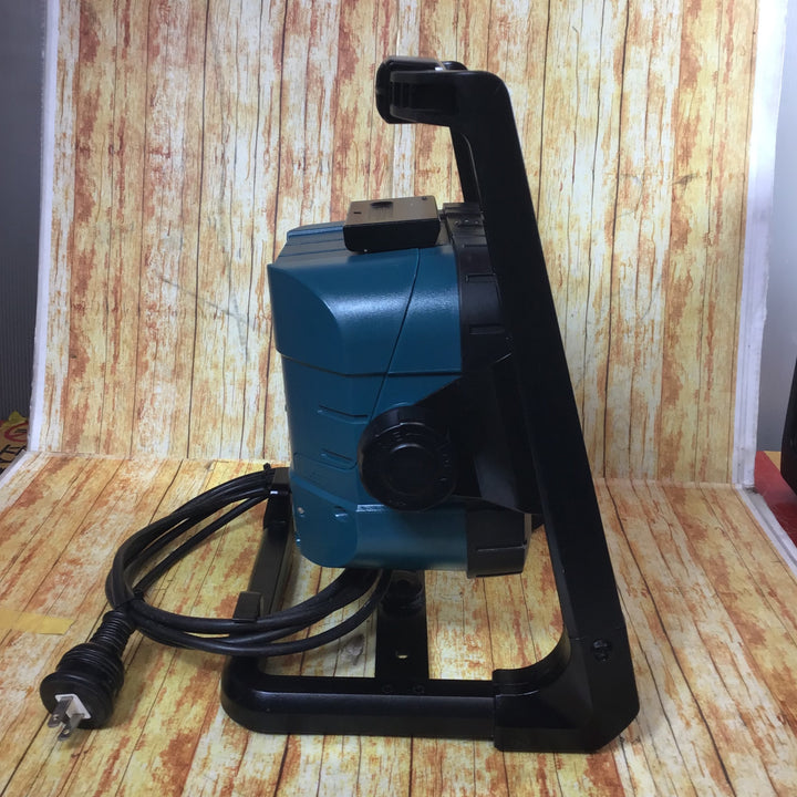 ★マキタ(makita) コードレスLEDスタンドライト ML805【川崎店】