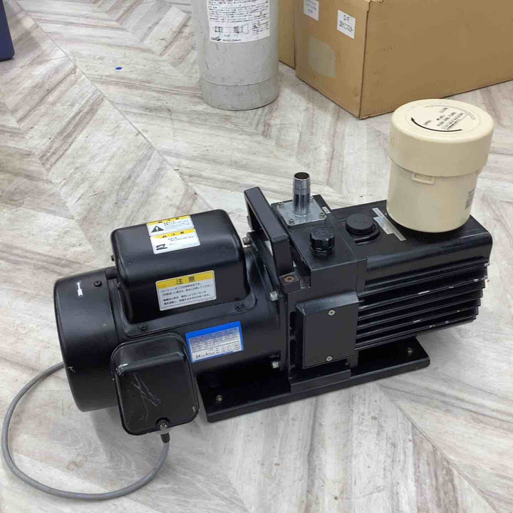 アルバック ULVAC 油回転真空ポンプ GLD-136B 簡易的な通電、吸い込み確認済【越谷店】