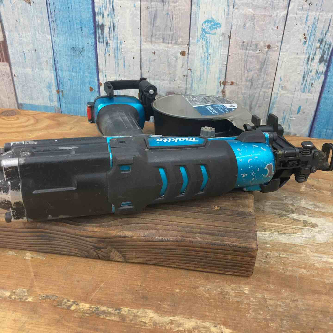 【中古品】★マキタ(makita) 高圧エアネジ打ち機 ビス打ち機 AR411HRM【柏店】