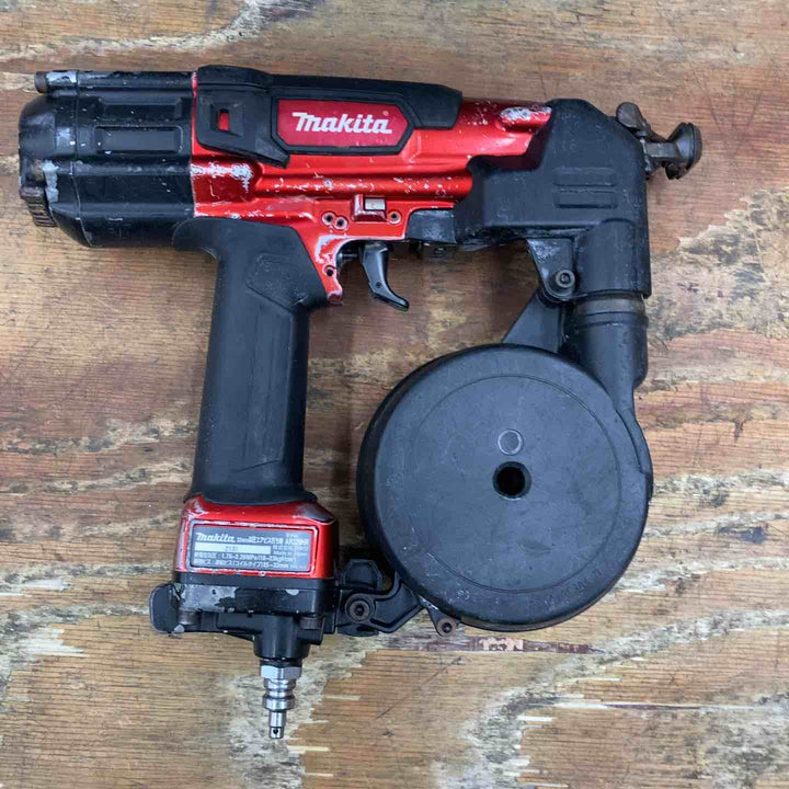 ★マキタ(makita) 高圧エアネジ打ち機 AR320HR【柏店】