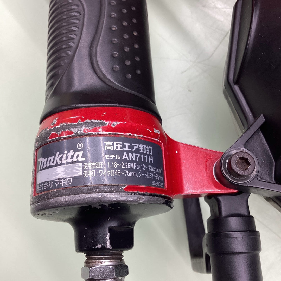 【中古】マキタ(makita) 高圧エア釘打ち機 AN711H【草加店】
