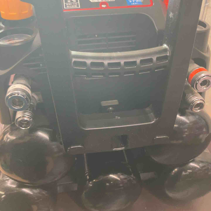 【中古美品】★マックス(MAX) エアコンプレッサー AK-HL1270E2(27L)_ブラック【東大和店】