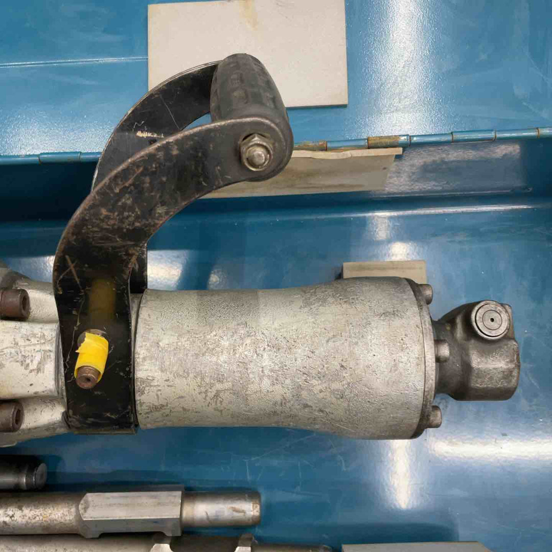 マキタ(makita) ハンマ HM1304【桶川店】