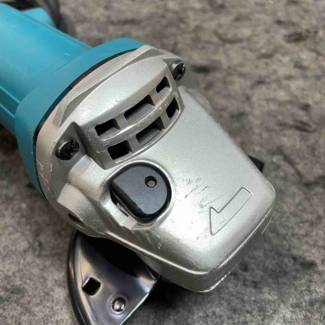 マキタ(makita) 100mmディスクグラインダ 9533B【桶川店】