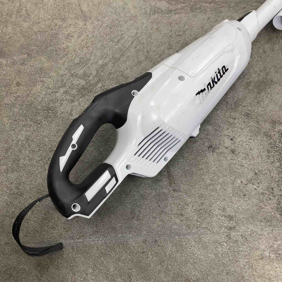 ★マキタ(makita) コードレスクリーナー CL282FDZW【川崎店】