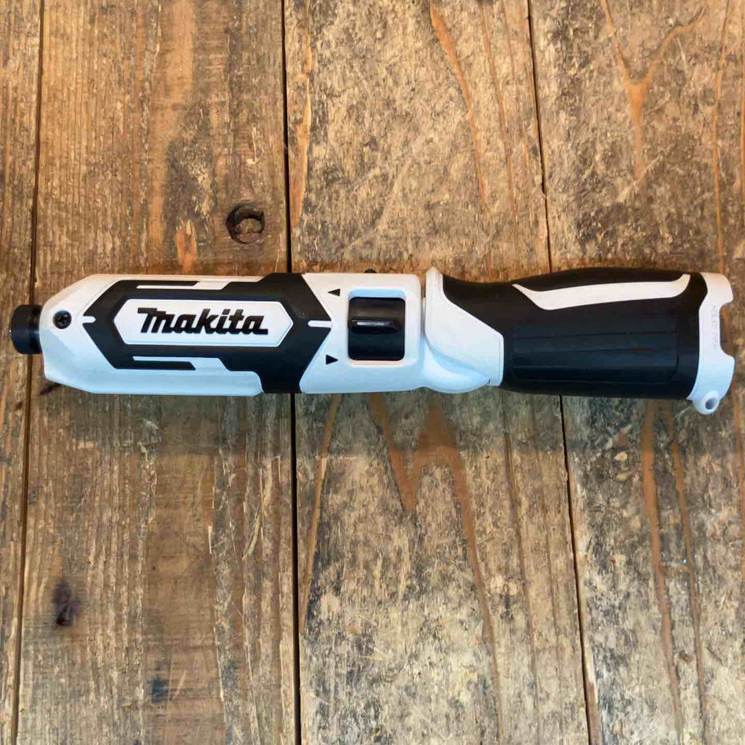 ★マキタ(makita) コードレスペンインパクトドライバー TD022DSHXW【所沢店】